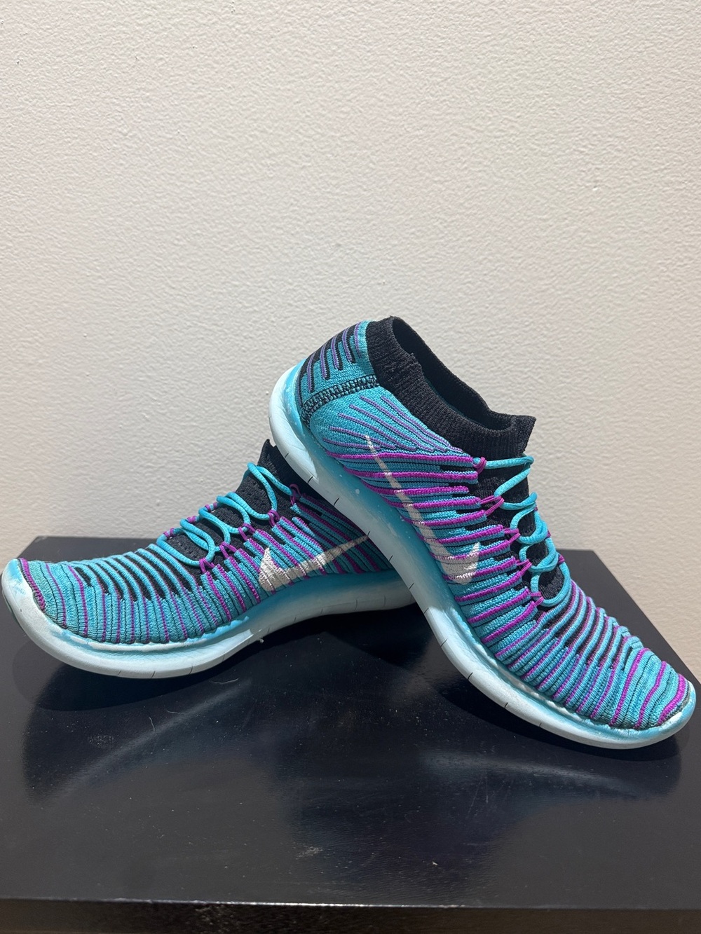 Nike Flyknit Athletic Shoes Blue Purple Black